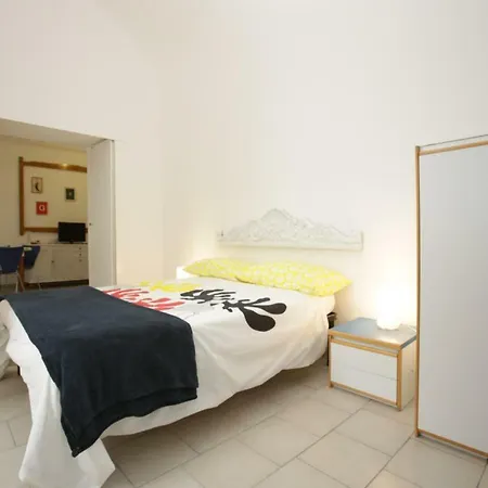 Gennaro & Partenope Apartment *